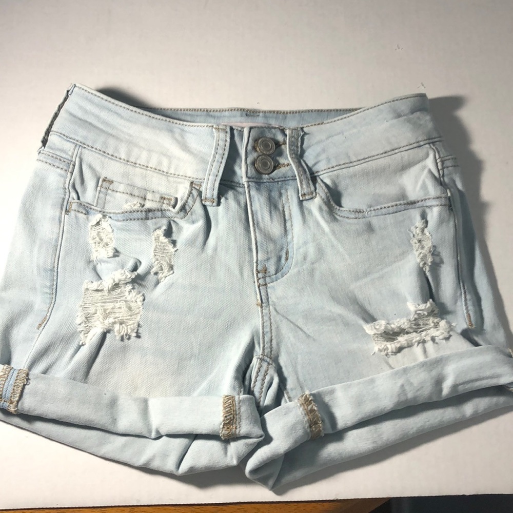 Denim shorts from ‘So’